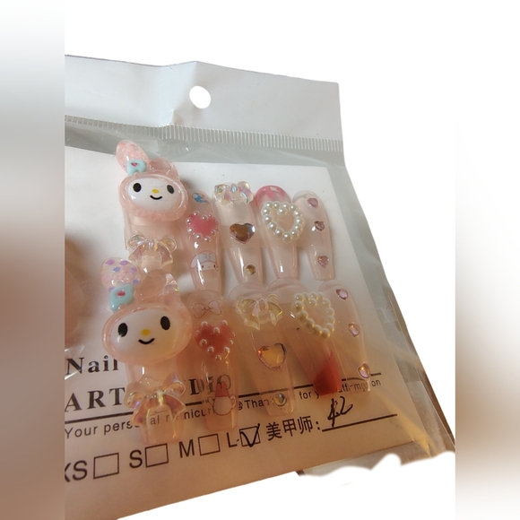 Character Nails And Beaded Ink Pen Bundle - Picture 3 of 5